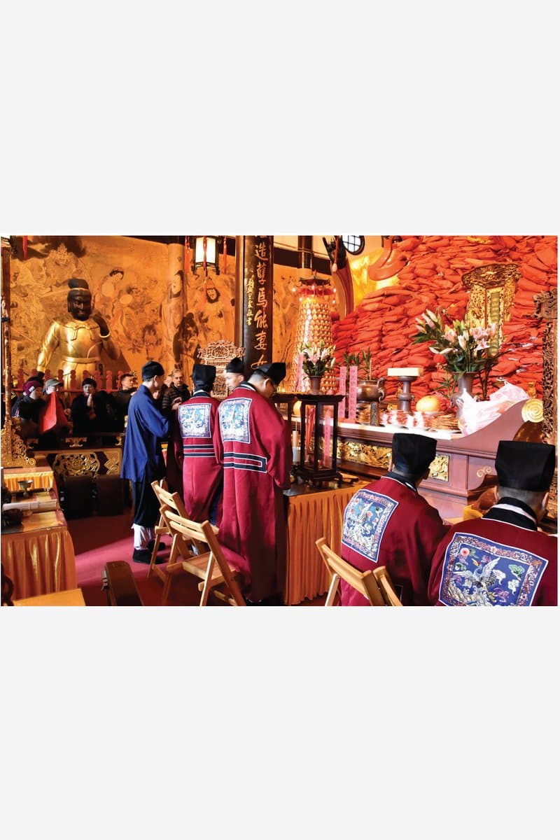 Michael.Dillon.Shanghai.The.Story.of.Chinas.Most.Dynamic.City.2026.RETAiL.EPUB.eBook-NODE